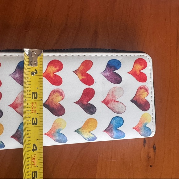 Colorful Heart Pattern Wallet - Picture 3 of 4